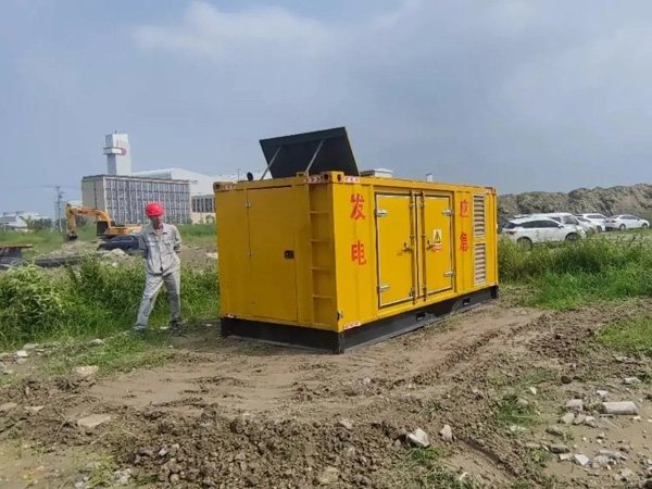 宣汉200KW柴油发电机机组每小时的油耗量受哪些因素影响？